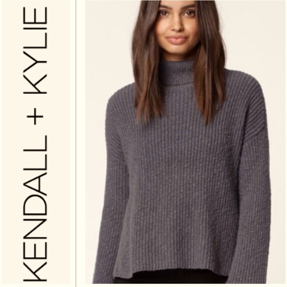 NWOT Kendall & Kylie Turtleneck Sweater